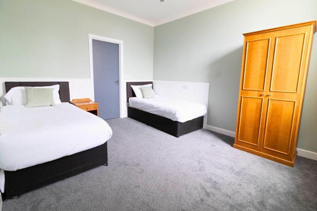 The Windmill Hotel Alford  Bagian luar foto